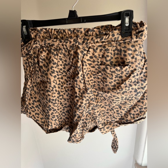 Aerie camp shorts, size medium - Picture 2 of 3